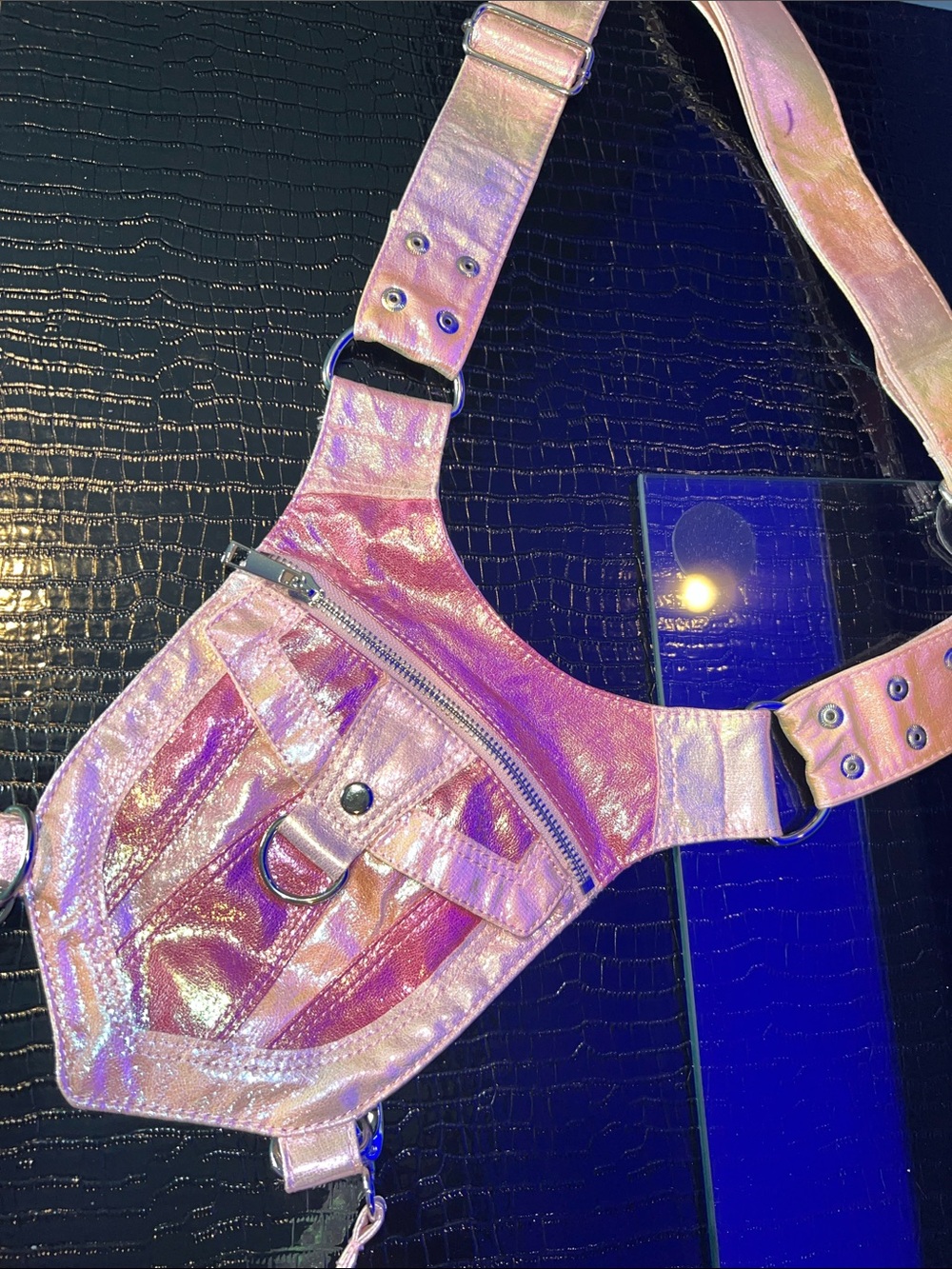 Pink Iridescent Metallic Holographic Festival Crossbody Leg Harness Bag 🦄